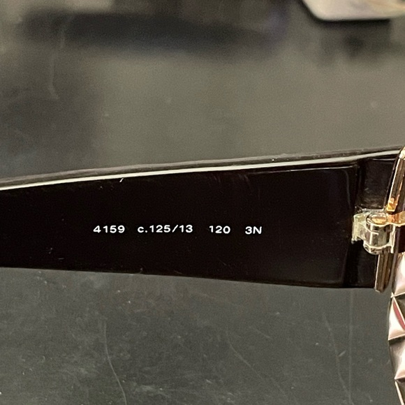 CHANEL Quilted Sunglasses 4159 - Picture 5 of 14